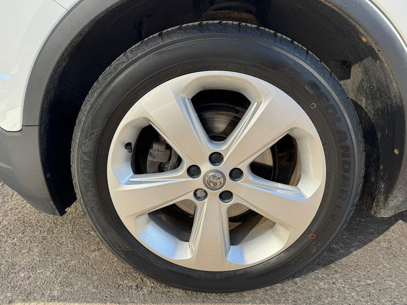 Vauxhall Mokka 1.6i Tech Line 2WD Euro 6 (s/s) 5dr 5dr Manual 2025