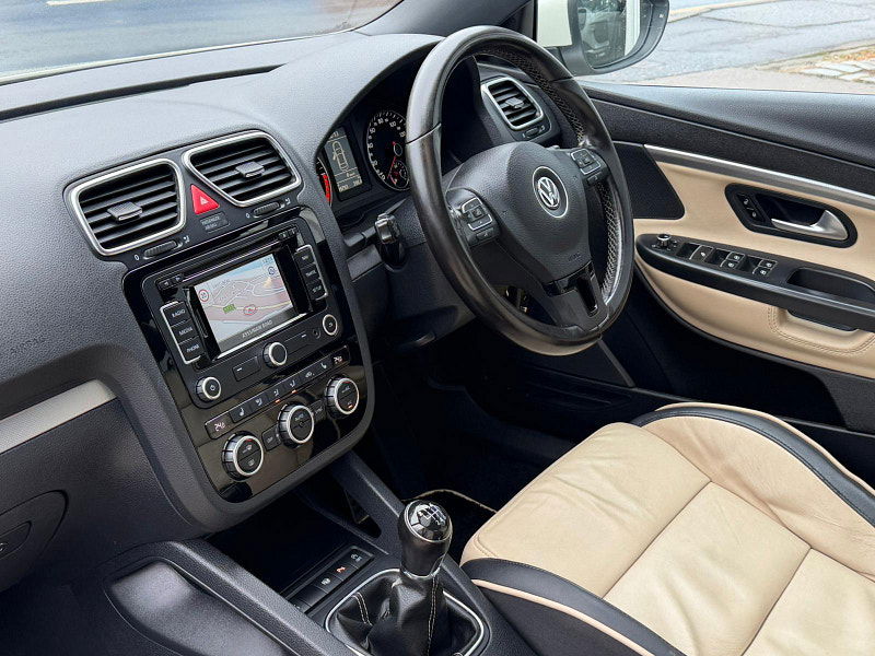 Volkswagen Eos 2.0 TDI BlueMotion Tech Exclusive Cabriolet Euro 5 (s/s) 2dr 2dr Manual 2025