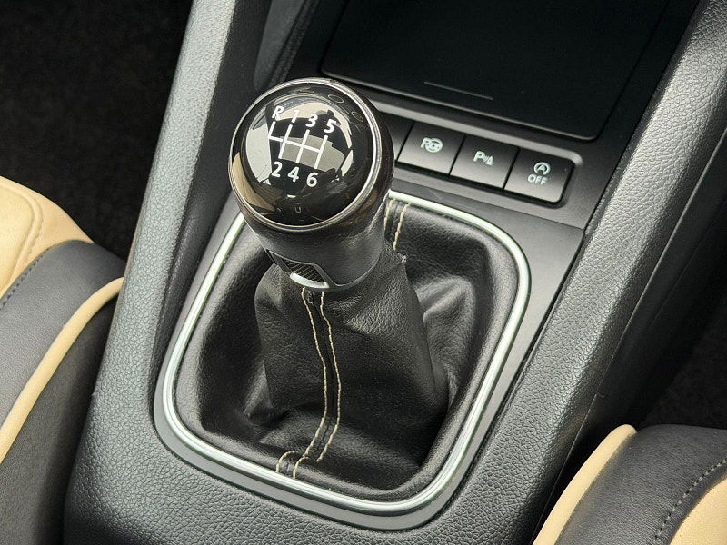 Volkswagen Eos 2.0 TDI BlueMotion Tech Exclusive Cabriolet Euro 5 (s/s) 2dr 2dr Manual 2025