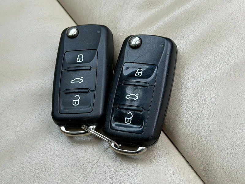 Volkswagen Eos 2.0 TDI BlueMotion Tech Exclusive Cabriolet Euro 5 (s/s) 2dr 2dr Manual 2025