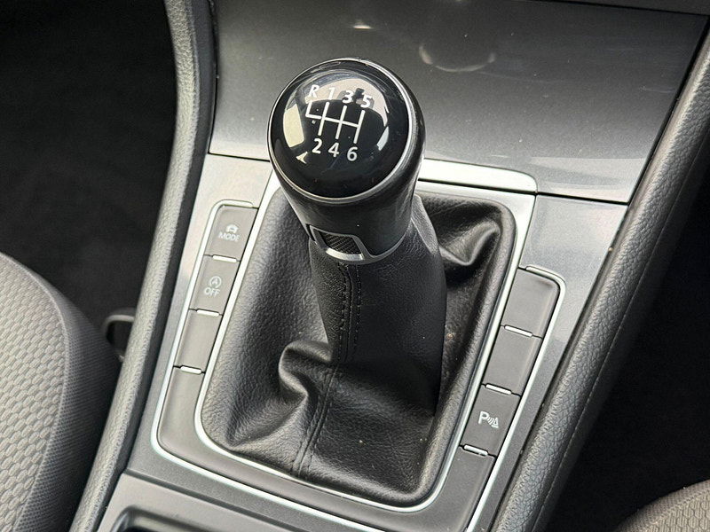 Volkswagen Golf 1.4 TSI SE Nav Euro 6 (s/s) 5dr 5dr Manual 2025