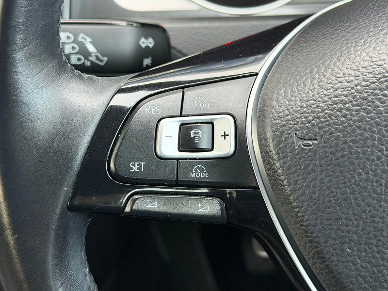 Volkswagen Golf 1.4 TSI SE Nav Euro 6 (s/s) 5dr 5dr Manual 2025