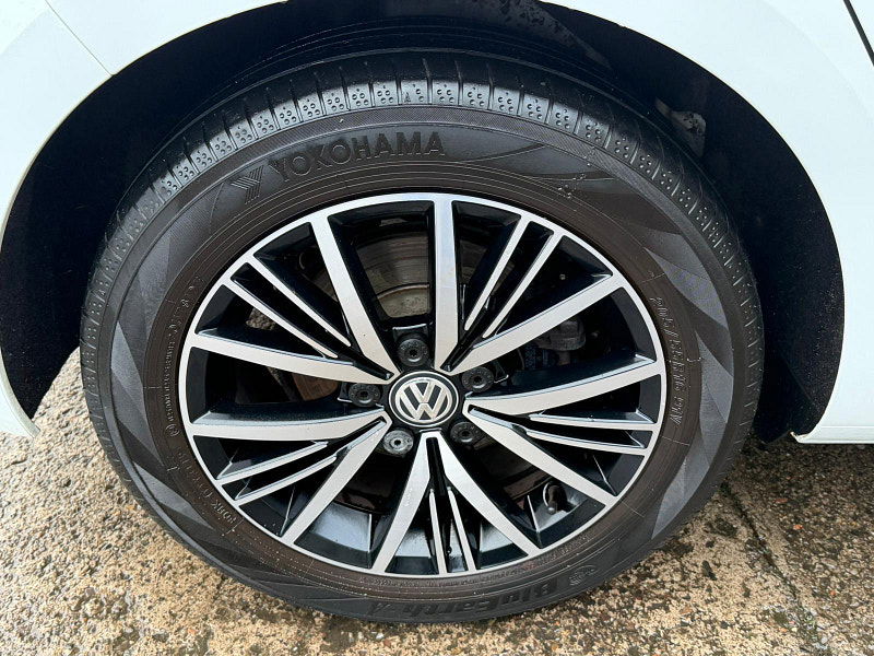 Volkswagen Golf 1.4 TSI SE Nav Euro 6 (s/s) 5dr 5dr Manual 2025