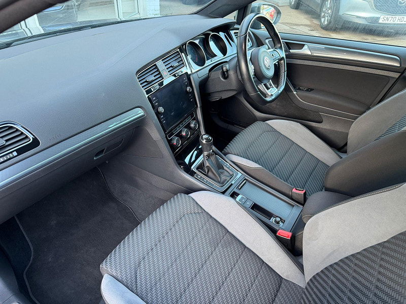 Volkswagen Golf 1.5 TSI EVO R-Line Euro 6 (s/s) 5dr 5dr Manual 2026