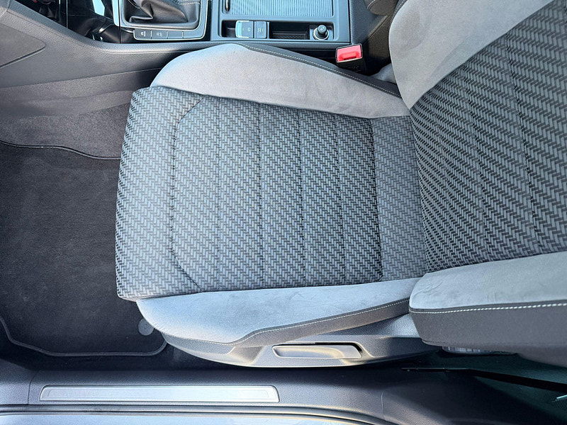 Volkswagen Golf 1.5 TSI EVO R-Line Euro 6 (s/s) 5dr 5dr Manual 2026