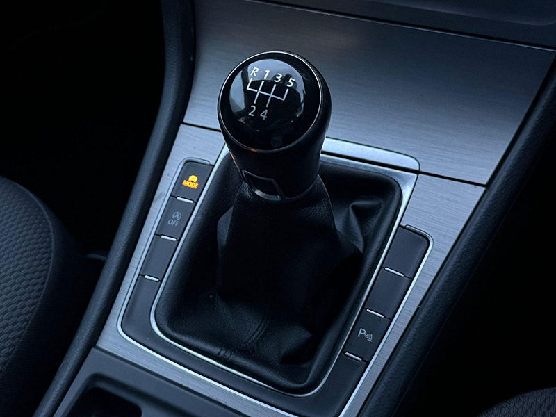 Volkswagen Golf 1.6 TDI BlueMotion Tech Match Edition Hatchback 5dr Diesel Manual Euro 6 (s/s) (110 ps) 5dr Manual 2026