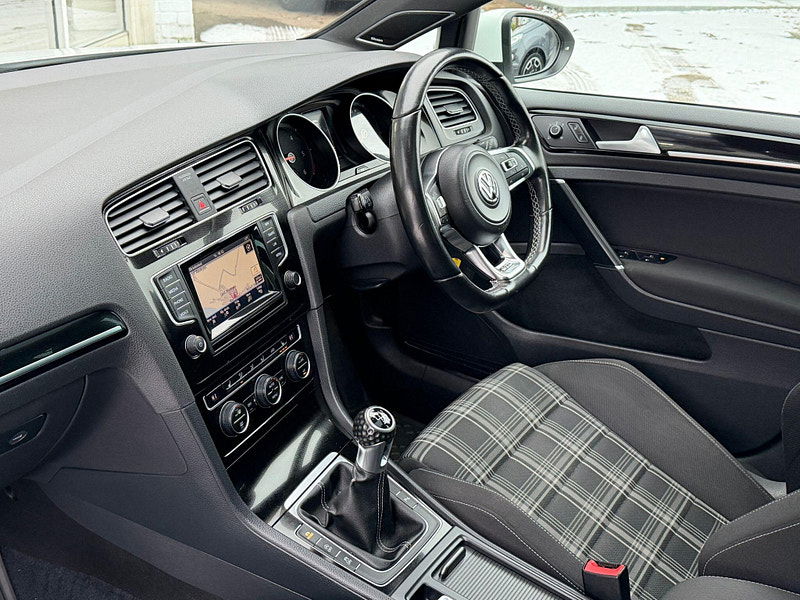 Volkswagen Golf 2.0 TDI BlueMotion Tech GTD Euro 6 (s/s) 5dr 5dr Manual 2026