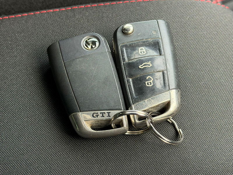 Volkswagen Golf 2.0 TSI BlueMotion Tech GTI Launch Euro 6 (s/s) 3dr 3dr Manual 2025