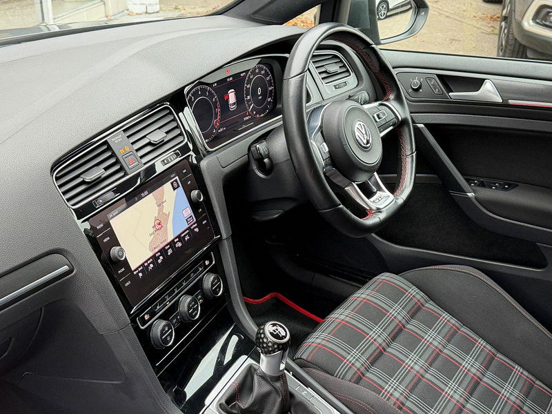 Volkswagen Golf 2.0 TSI GTI Performance Euro 6 (s/s) 5dr 5dr Manual 2025