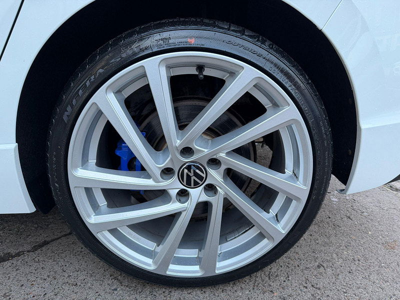 Volkswagen Golf 2.0 TSI R DSG 4Motion Euro 6 (s/s) 5dr 5dr Automatic 2025