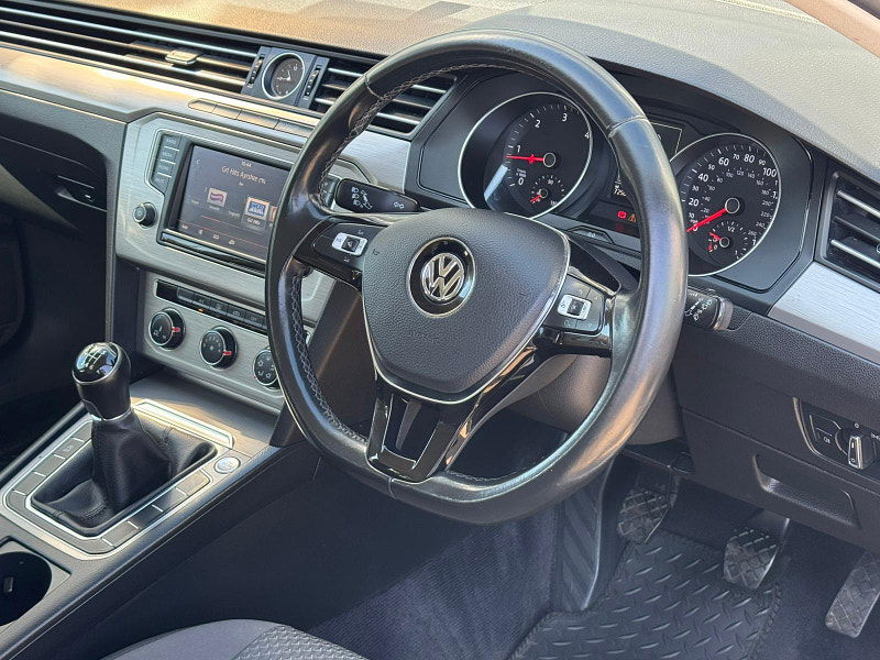 Volkswagen Passat 1.6 TDI BlueMotion Tech S Euro 6 (s/s) 5dr 5dr Manual 2025