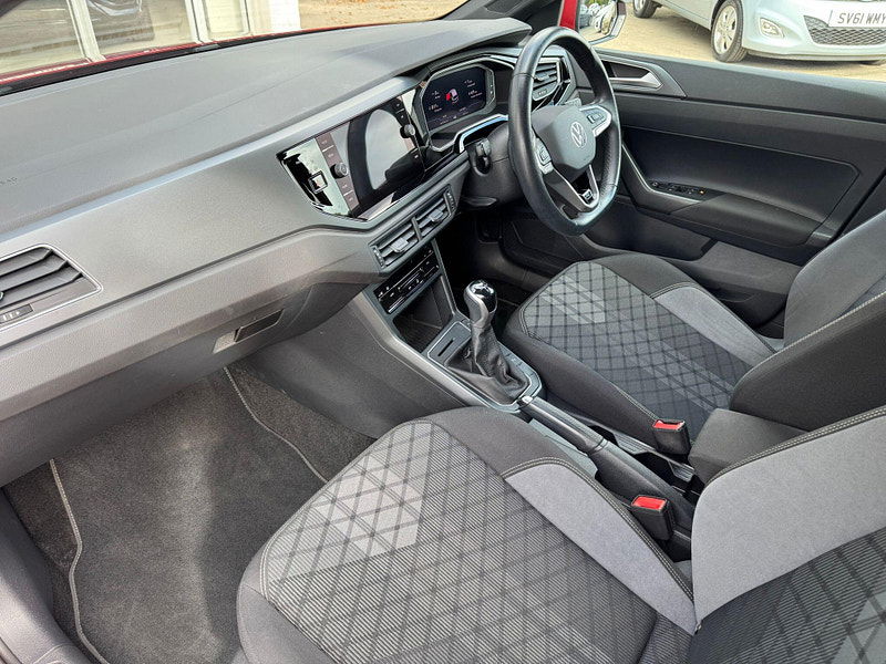 Volkswagen Polo 1.0 TSI R-Line Hatchback 5dr Petrol Manual Euro 6 (s/s) (95 ps) 5dr Manual 2025