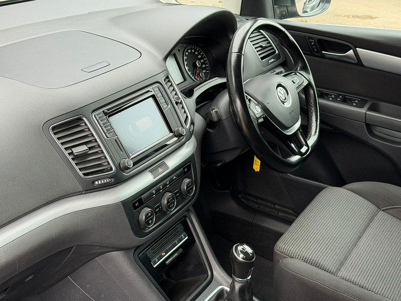 Volkswagen Sharan 2.0 TDI BlueMotion Tech SE Euro 6 (s/s) 5dr 5dr Manual 2025