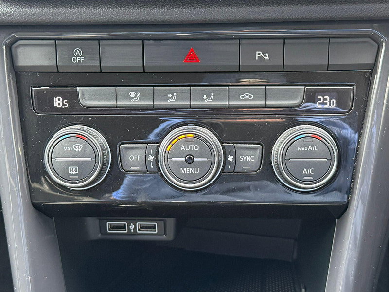 Volkswagen T-Roc 2.0 TSI SEL DSG 4Motion Euro 6 (s/s) 5dr 5dr Automatic 2026