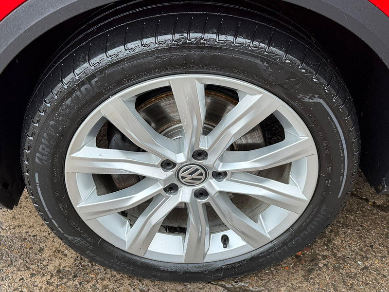 Volkswagen T-Roc 2.0 TSI SEL DSG 4Motion Euro 6 (s/s) 5dr 5dr Automatic 2026