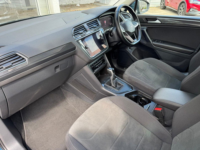 Volkswagen Tiguan 1.5 TSI Elegance DSG Euro 6 (s/s) 5dr 5dr Automatic 2025