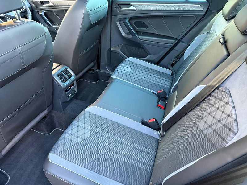 Volkswagen Tiguan 1.5 TSI R-Line DSG Euro 6 (s/s) 5dr 5dr Automatic 2025