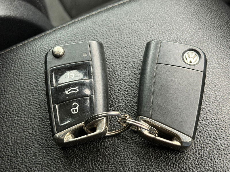 Volkswagen Tiguan 2.0 TDI BlueMotion Tech SEL SUV 5dr Diesel Manual Euro 6 (s/s) (150 ps) 5dr Manual 2025