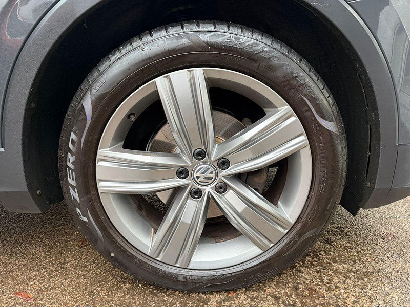 Volkswagen Tiguan 2.0 TDI BlueMotion Tech SEL SUV 5dr Diesel Manual Euro 6 (s/s) (150 ps) 5dr Manual 2025