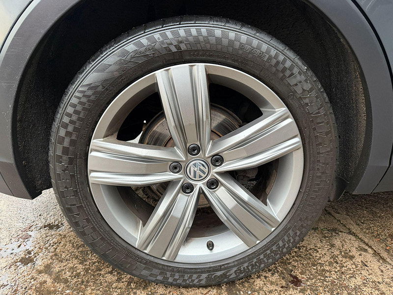 Volkswagen Tiguan 2.0 TDI BlueMotion Tech SEL SUV 5dr Diesel Manual Euro 6 (s/s) (150 ps) 5dr Manual 2025