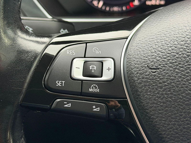 Volkswagen Tiguan 2.0 TDI BlueMotion Tech SEL SUV 5dr Diesel Manual Euro 6 (s/s) (150 ps) 5dr Manual 2025