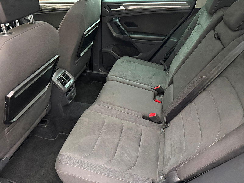 Volkswagen Tiguan 2.0 TDI BlueMotion Tech SEL SUV 5dr Diesel Manual Euro 6 (s/s) (150 ps) 5dr Manual 2025