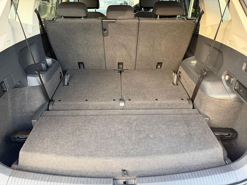 Volkswagen Tiguan Allspace 2.0 TDI SE Nav Euro 6 (s/s) 5dr 5dr Manual 2025