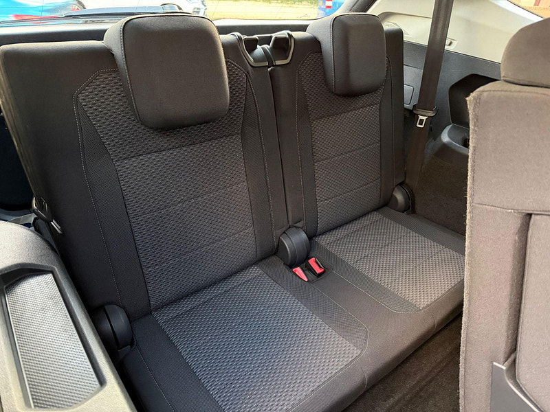 Volkswagen Tiguan Allspace 2.0 TDI SE Nav Euro 6 (s/s) 5dr 5dr Manual 2025