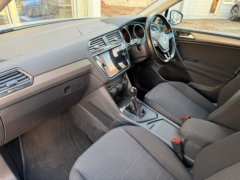 Volkswagen Tiguan Allspace 2.0 TDI SE Nav Euro 6 (s/s) 5dr 5dr Manual 2025