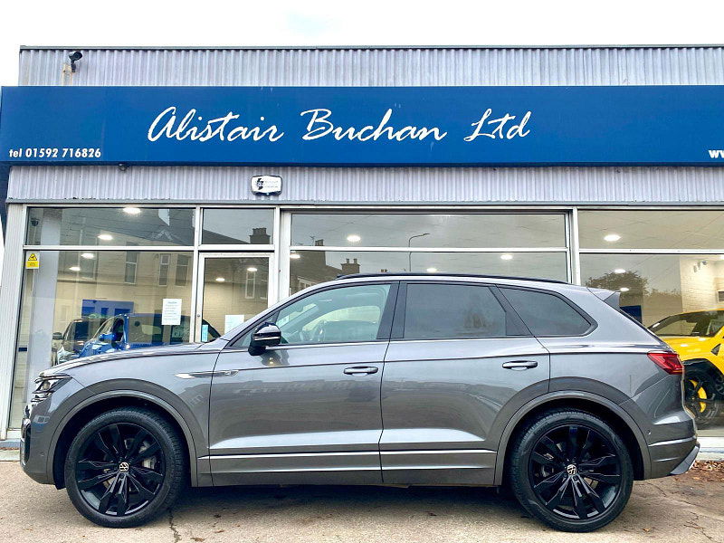 Volkswagen Touareg 3.0 TDI V6 Black Edition Tiptronic 4Motion Euro 6 (s/s) 5dr 5dr Automatic 2025