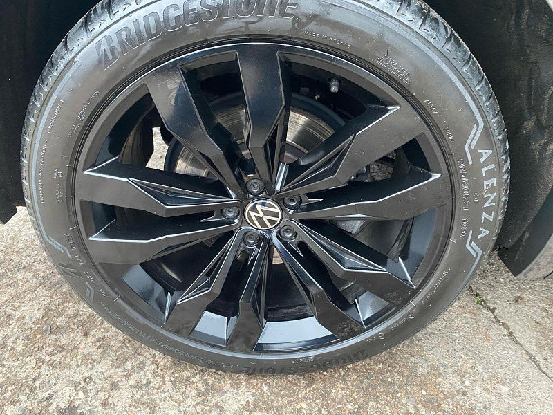 Volkswagen Touareg 3.0 TDI V6 Black Edition Tiptronic 4Motion Euro 6 (s/s) 5dr 5dr Automatic 2025