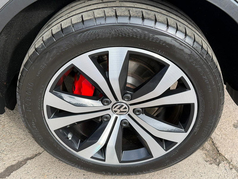 Volkswagen Touareg 3.0 TDI V6 BlueMotion Tech R-Line SUV 5dr Diesel Tiptronic 4WD Euro 5 (s/s) (245 ps) 5dr Automatic 2026