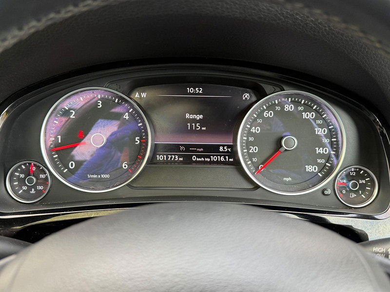 Volkswagen Touareg 3.0 TDI V6 BlueMotion Tech R-Line SUV 5dr Diesel Tiptronic 4WD Euro 5 (s/s) (245 ps) 5dr Automatic 2026