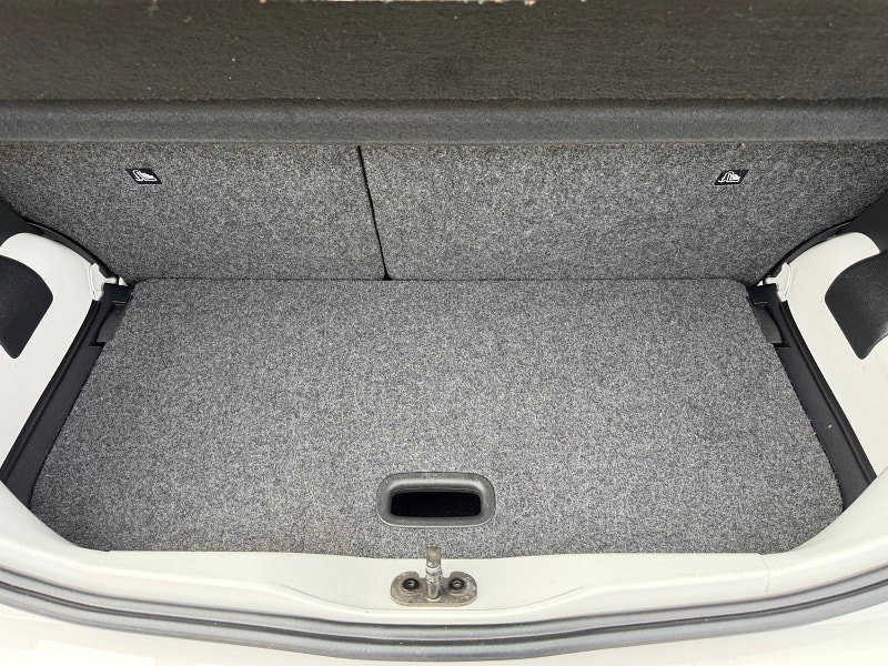 Volkswagen up! 1.0 Move up! Euro 6 3dr 3dr Manual 2026