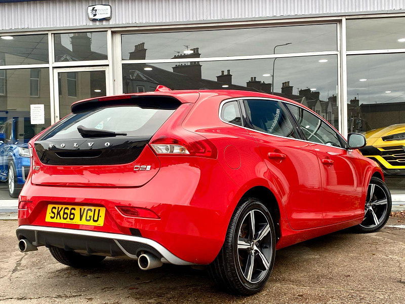 Volvo V40 2.0 D2 R-Design Hatchback 5dr Diesel Manual Euro 6 (s/s) (120 ps) 5dr Manual 2025