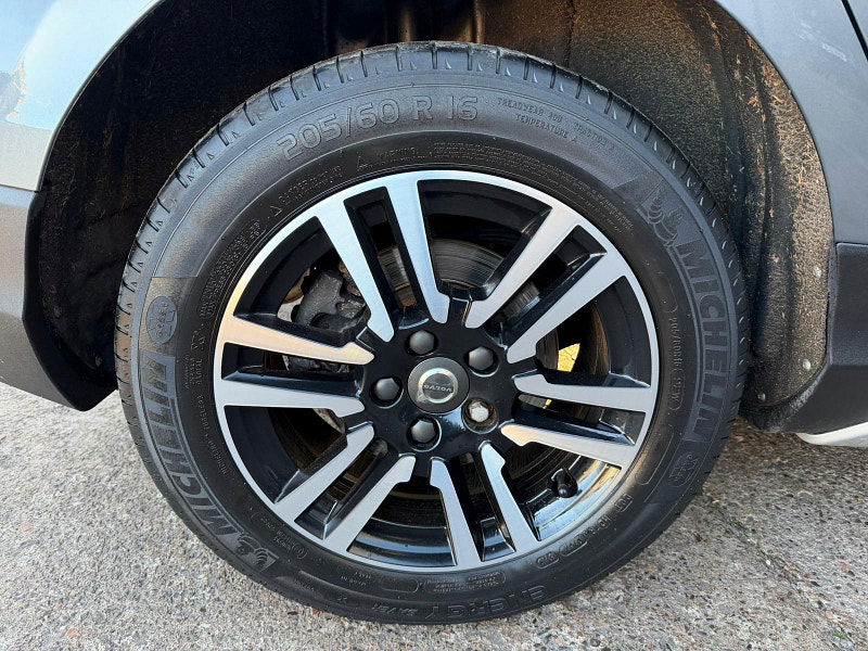 Volvo V40 Cross Country 2.0 D2 Nav Plus Euro 6 (s/s) 5dr 5dr Manual 2025