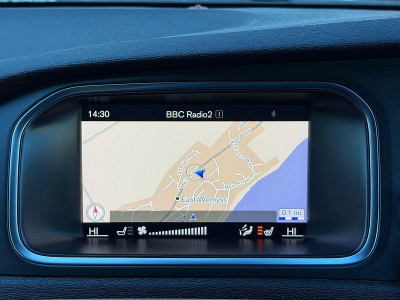 Volvo V40 Cross Country 2.0 D2 Nav Plus Euro 6 (s/s) 5dr 5dr Manual 2025