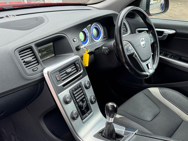 Volvo V60 1.6D DRIVe R-Design Euro 5 (s/s) 5dr 5dr Manual 2025