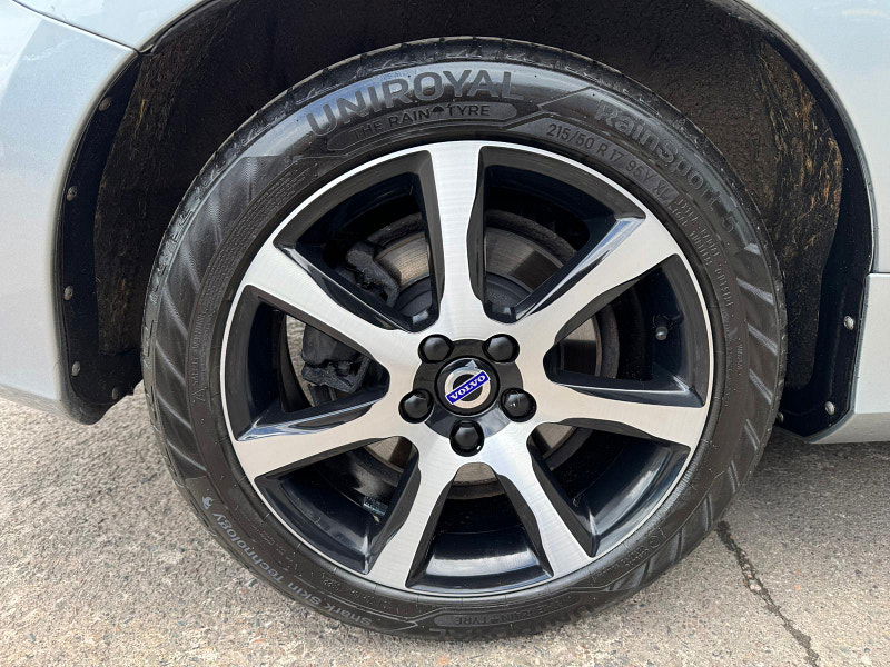 Volvo V60 2.0 D4 SE Lux Nav Auto Euro 6 (s/s) 5dr 5dr Automatic 2025