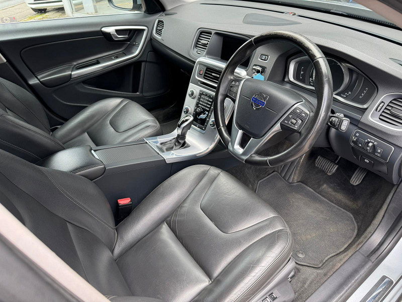 Volvo V60 2.0 D4 SE Lux Nav Auto Euro 6 (s/s) 5dr 5dr Automatic 2025