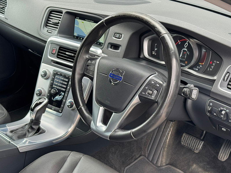 Volvo V60 2.0 D4 SE Lux Nav Auto Euro 6 (s/s) 5dr 5dr Automatic 2025