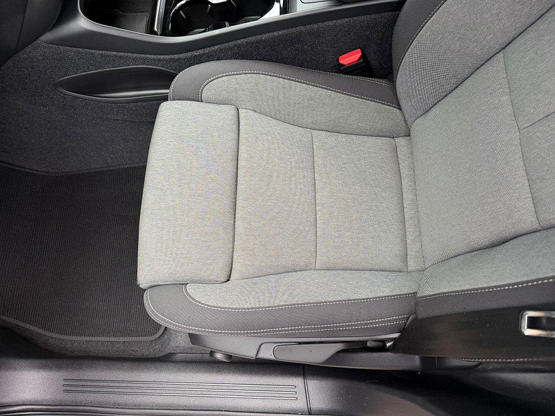 Volvo XC40 2.0 B3 MHEV Plus Dark DCT Auto Euro 6 (s/s) 5dr 5dr Automatic 2026