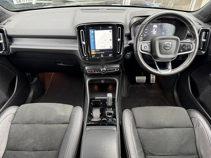 Volvo XC40 2.0 B4 MHEV R-Design Auto AWD Euro 6 (s/s) 5dr 5dr Automatic 2026