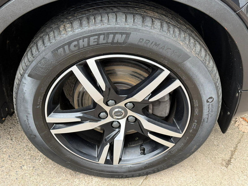 Volvo XC40 2.0 B4 MHEV R-Design Auto AWD Euro 6 (s/s) 5dr 5dr Automatic 2026