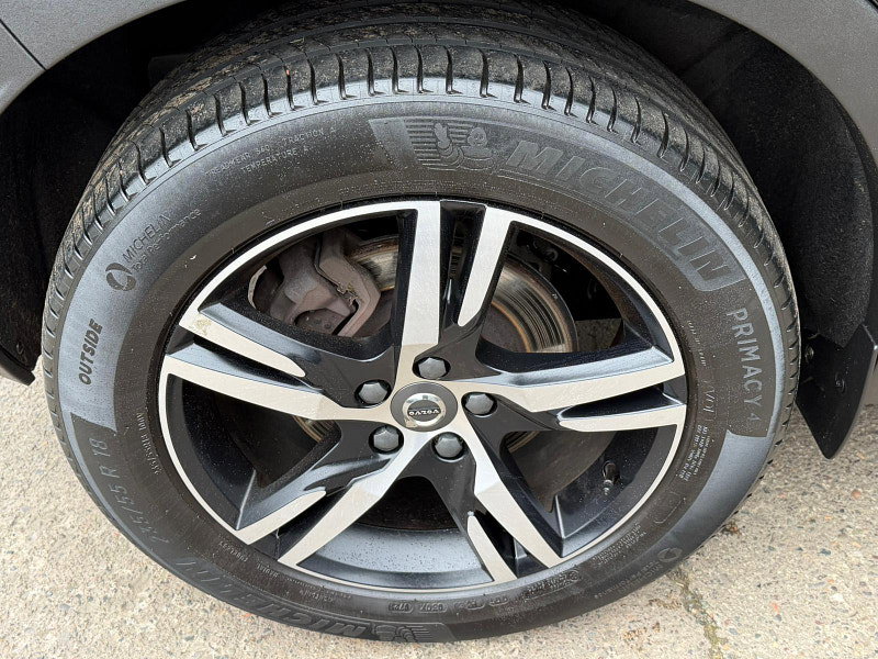 Volvo XC40 2.0 B4 MHEV R-Design Auto AWD Euro 6 (s/s) 5dr 5dr Automatic 2026