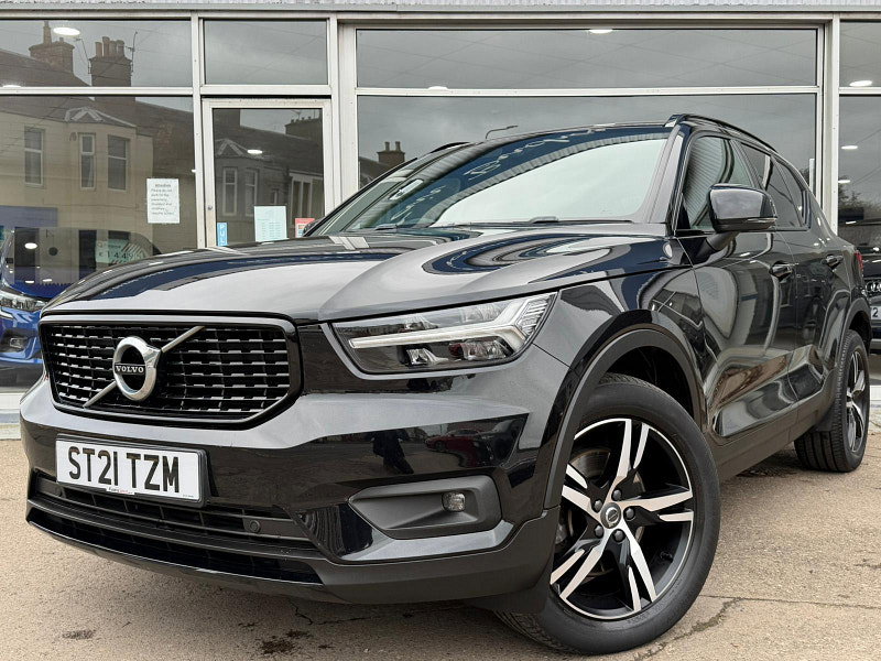 Volvo XC40 2.0 B4 MHEV R-Design Auto AWD Euro 6 (s/s) 5dr 5dr Automatic 2026