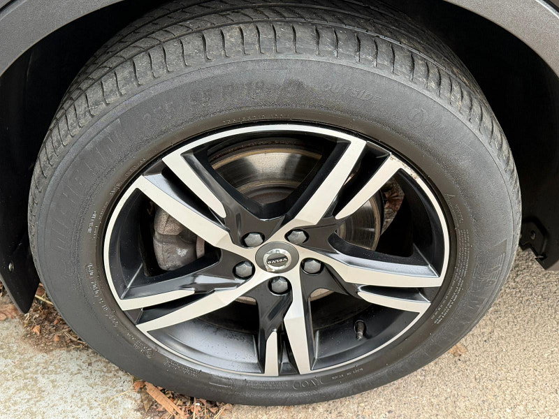 Volvo XC40 2.0 B4 MHEV R-Design Auto AWD Euro 6 (s/s) 5dr 5dr Automatic 2026