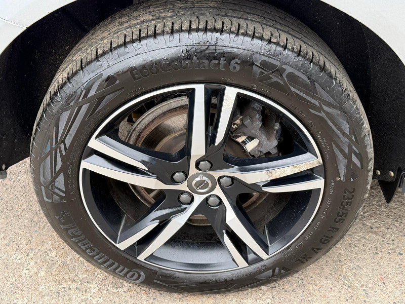 Volvo XC60 2.0 D5 PowerPulse R-Design Auto AWD Euro 6 (s/s) 5dr 5dr Automatic 2026