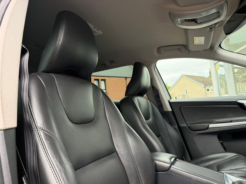 Volvo XC60 2.4 D4 SE Lux Nav Auto AWD Euro 6 (s/s) 5dr 5dr Automatic 2026