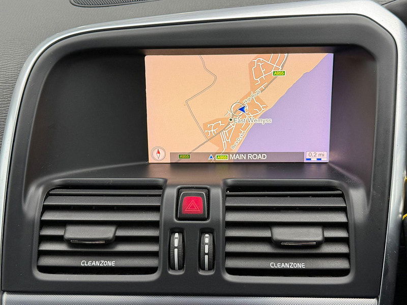 Volvo XC60 2.4 D4 SE Lux Nav Auto AWD Euro 6 (s/s) 5dr 5dr Automatic 2025